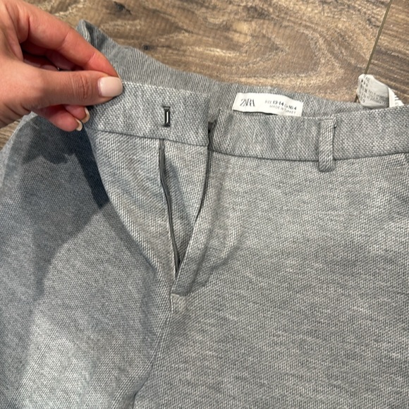 Zara - Picture 2 of 9